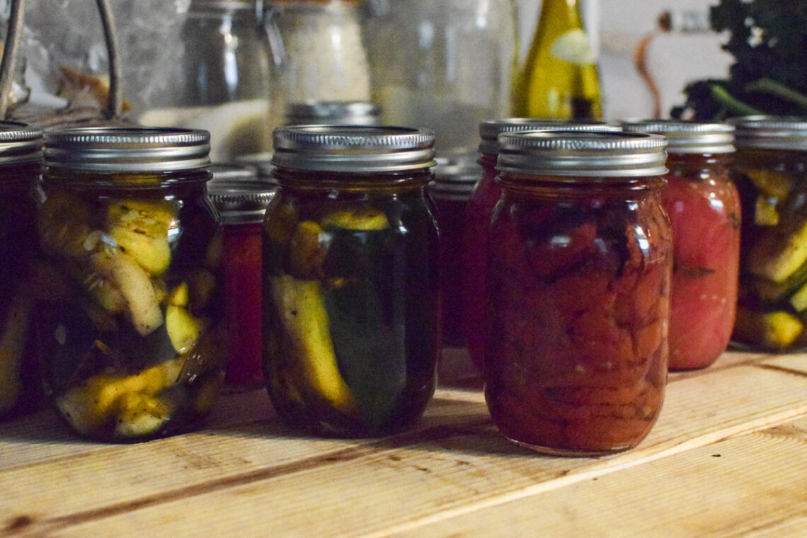 10 Ways to Live the Simple Farmhouse Life - A Quaint Life